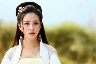 娱乐吃瓜君何泓姗,娱乐吃瓜界的清新小花